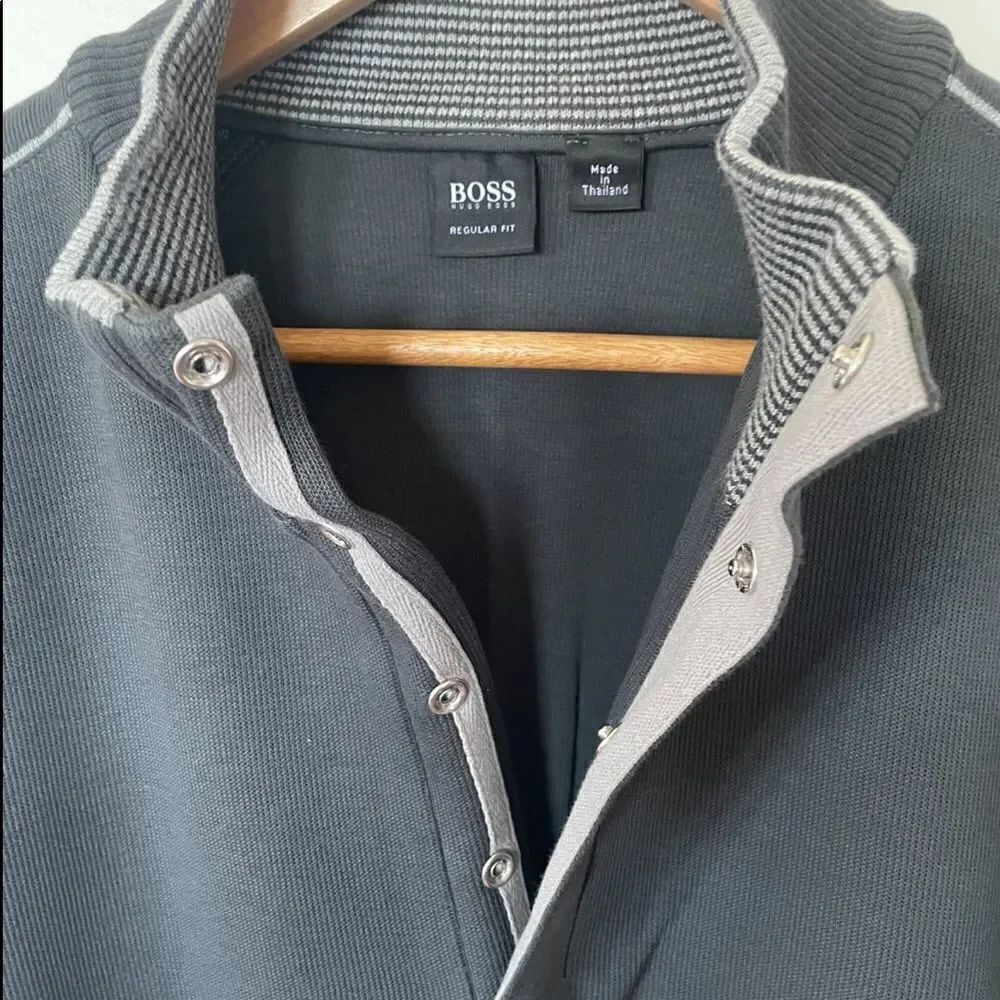 Mens BOSS pull over - Picture 2 of 2